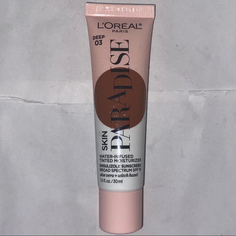 L’Oreal Skin Paradise Water-Infused Tinted Moisturizer SPF 19 Shade “Deep 03”